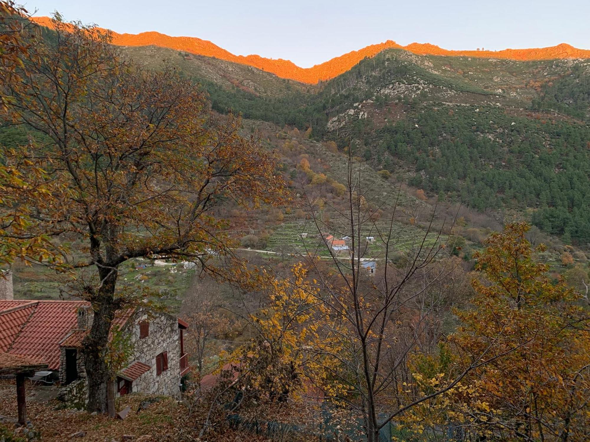 Chale Na Montanha Casa De Baixo Chalet *